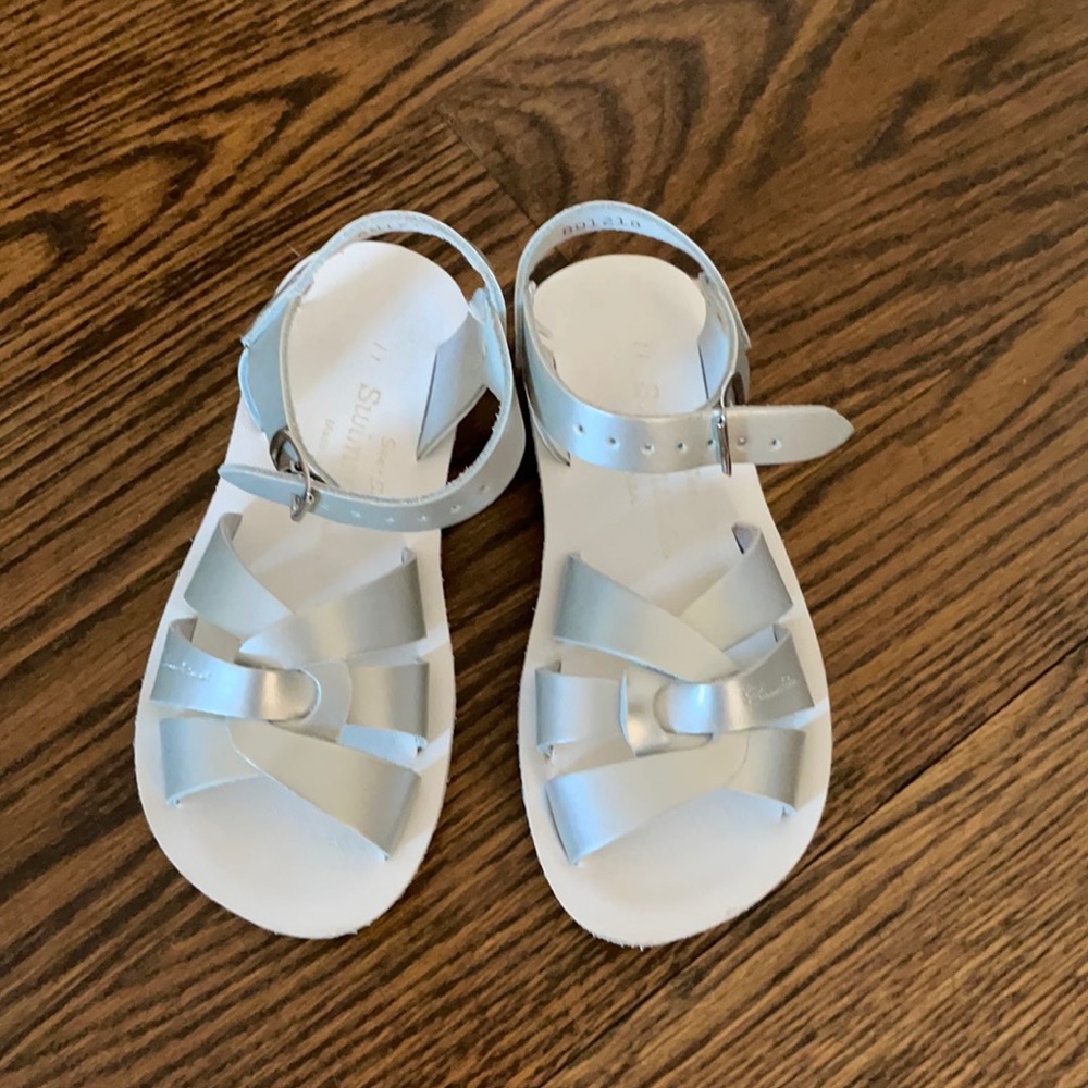 Girls silver Salt Water sandals